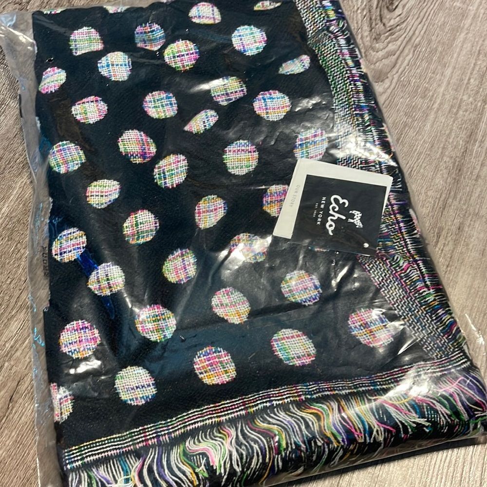 Reversible Acrylic Oversize Scarf NEW. Echo New York